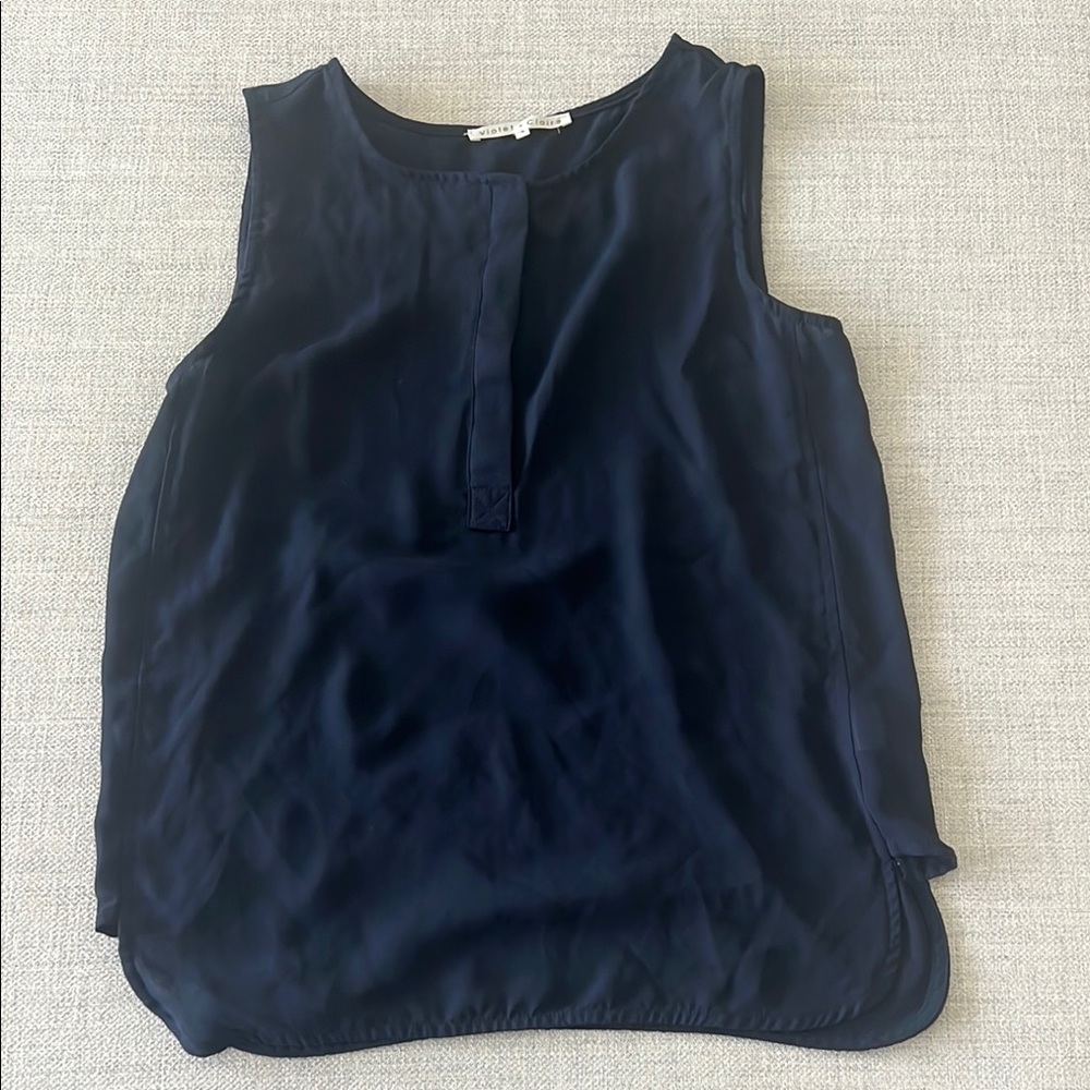 Violet & Claire Blue Sleeveless Relaxed Blouse